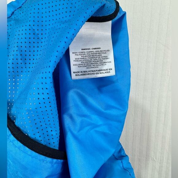 Nike Running Blue Black Jacket Women’s Medium Removable  Hood Sporty Athletic - Picture 2 of 11